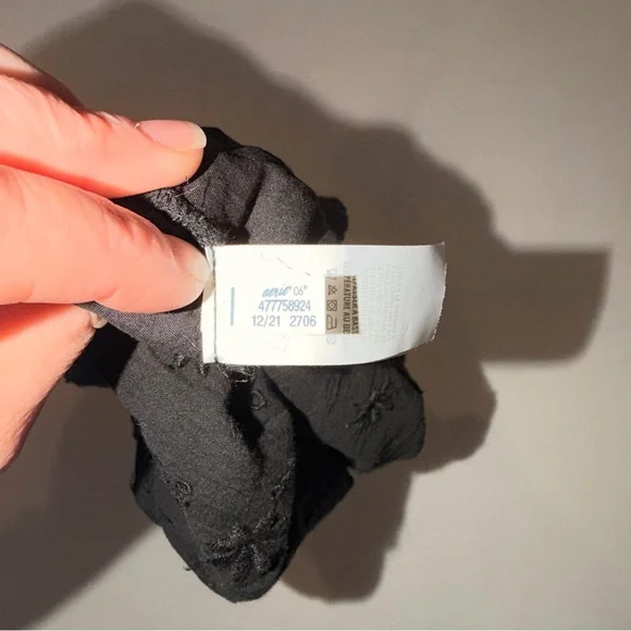 aerie Black Smocked Eyelet Cropped Tank - Picture 9 of 9